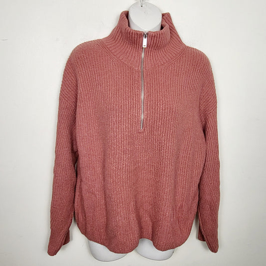 COWN1 - Old Navy salmon pink half zip pullover sweater. Size medium