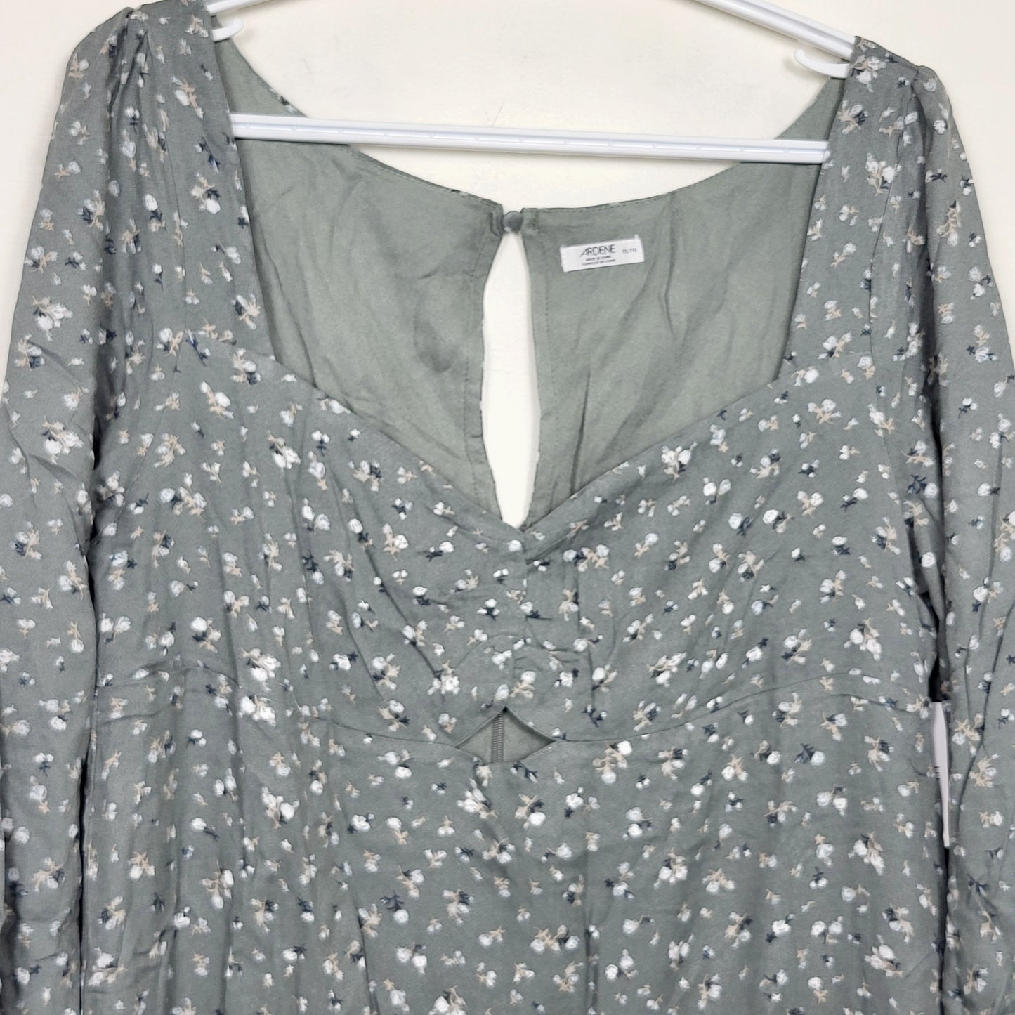 COWN1 - NEW - Ardene Floral Sweetheart Midi Dress. Size XL