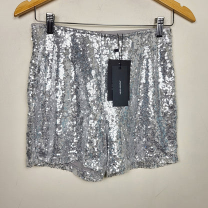 JKZ2 - NEW - Vera Moda high rise silver sequin shorts. Size small