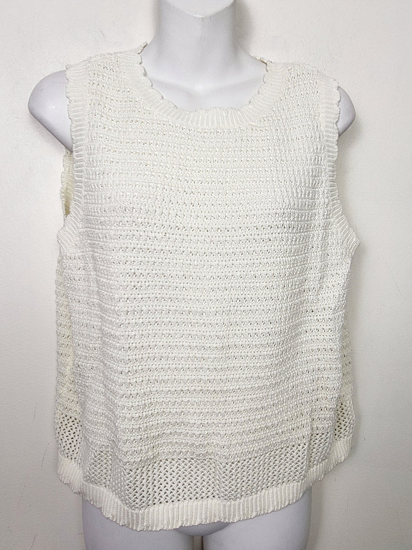 LIRE1 - Joe Fresh cream coloured sweater vest.  Size medium