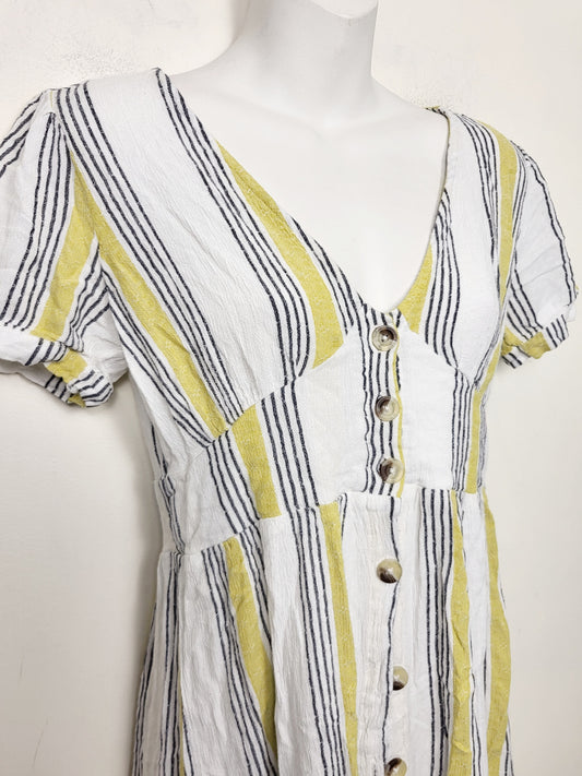 DOKN1 - Bershka white and yellow striped dress. Size medium