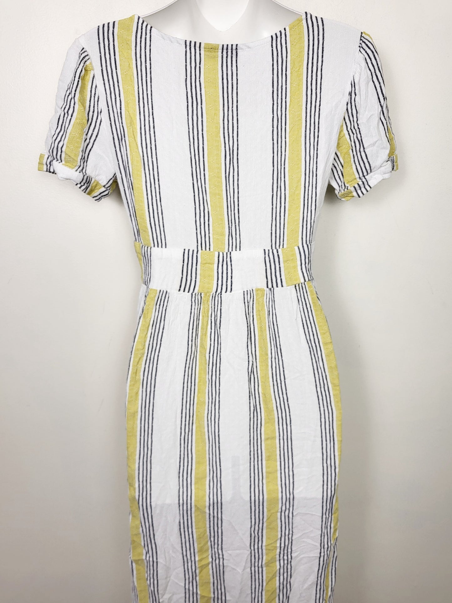 DOKN1 - Bershka white and yellow striped dress. Size medium