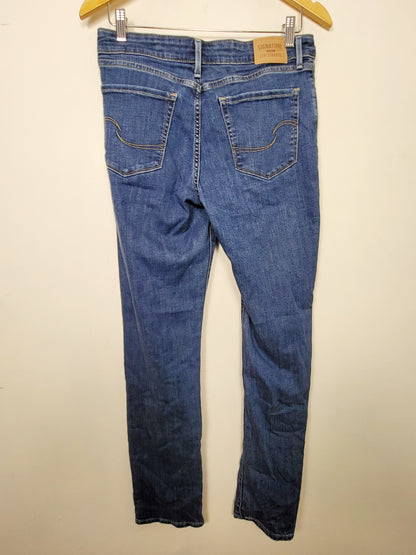 DOKN - Signature by Levi Strauss mid-rise straight leg jeans. Size 29