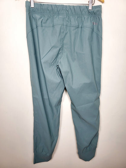 AGLL2  NEW - Eddie Bauer Classic Fit Rainier Joggers. Size 8