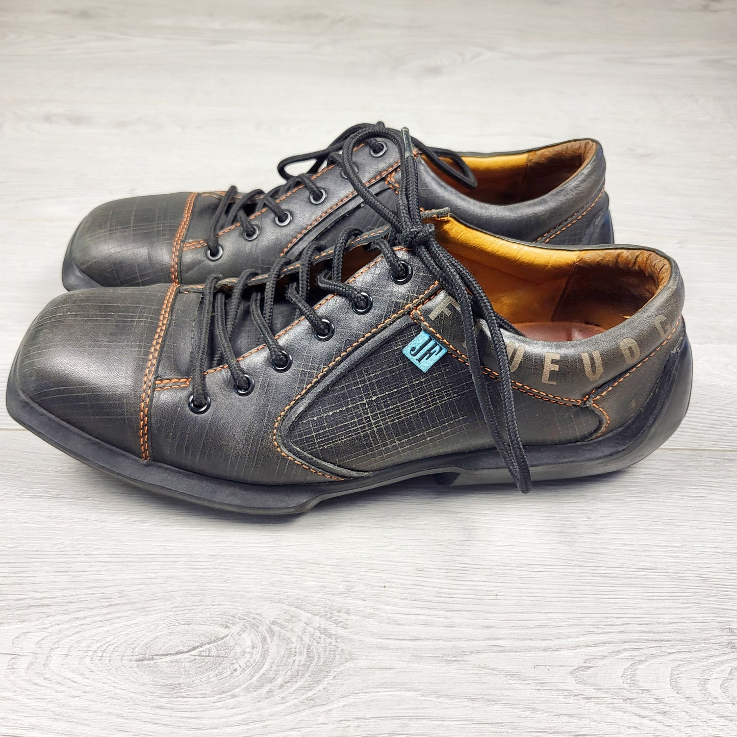 John Fluevog Future Angel Padded Gibson Shoe. Men's size 9