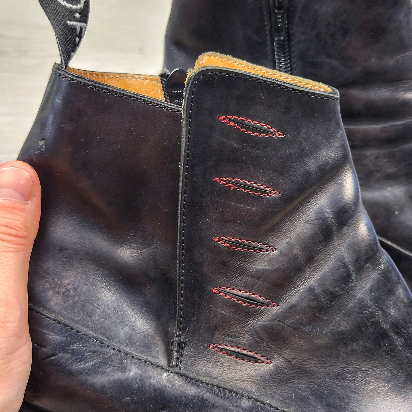 John Fluevog Twin Turbine 1611 First Avenue black Classy Spat Zipper Boots. Men's size 9