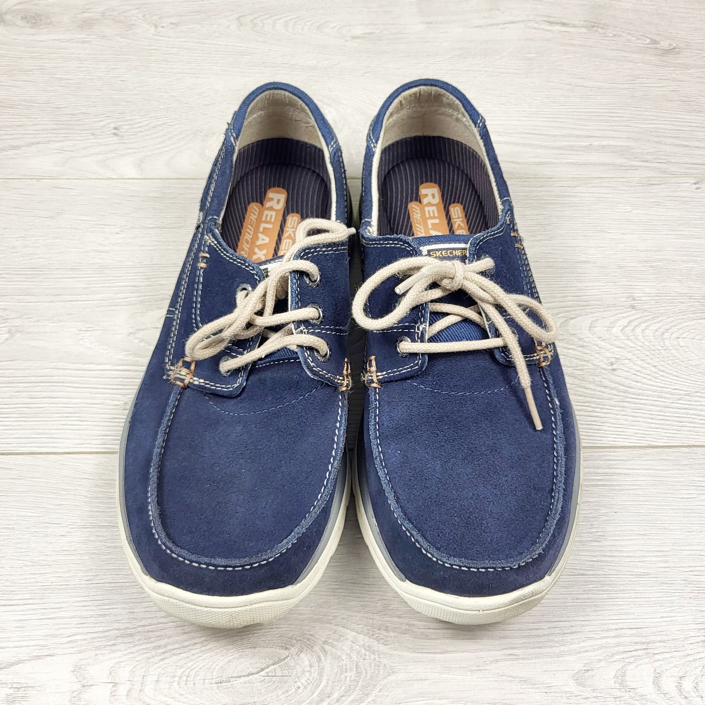 Skechers navy slip-on Tevin boat shoes. Men's size 9