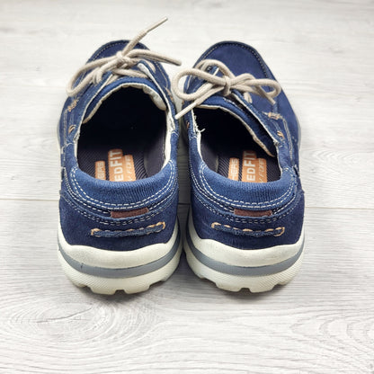 Skechers navy slip-on Tevin boat shoes. Men's size 9