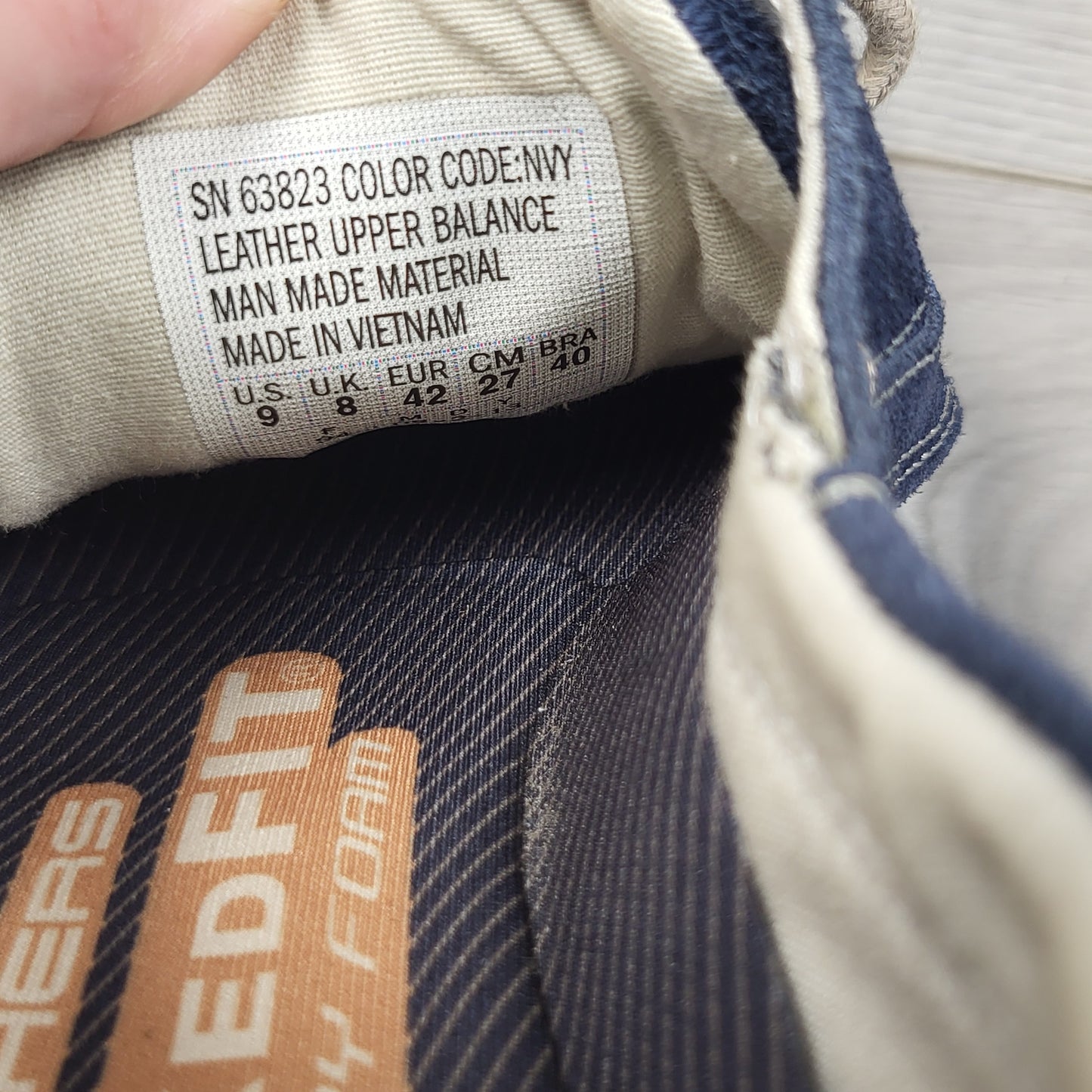 Skechers navy slip-on Tevin boat shoes. Men's size 9