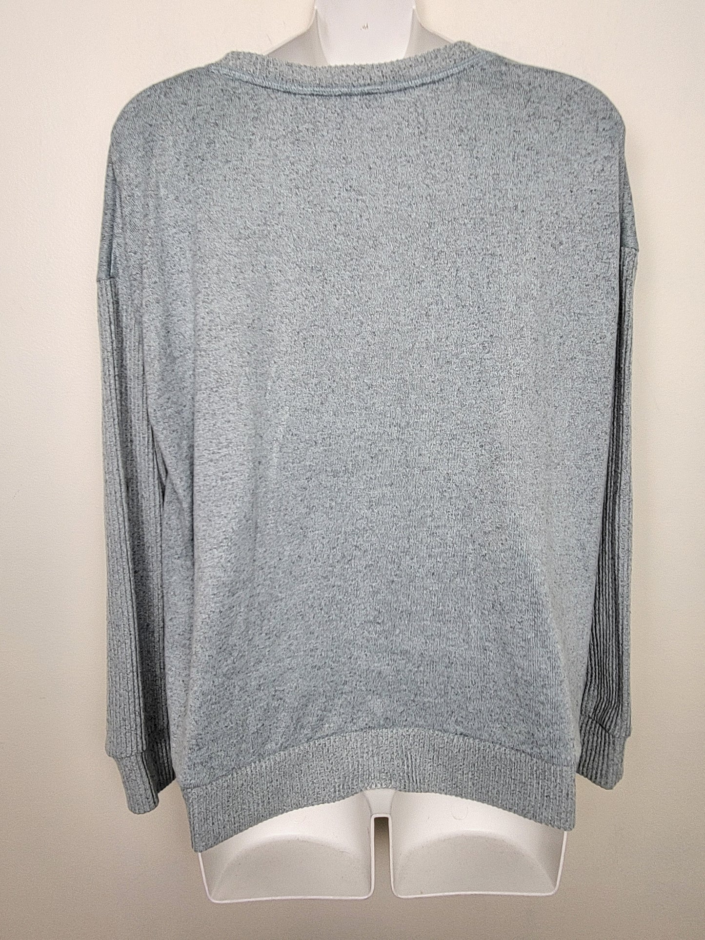 KLJ2 - Reitmans blue-grey lightweight sweater. Size large