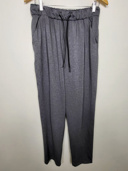 KLJ2 - Lululemon Keep Moving 7/8 Pant in Heathered Grey. Size 8