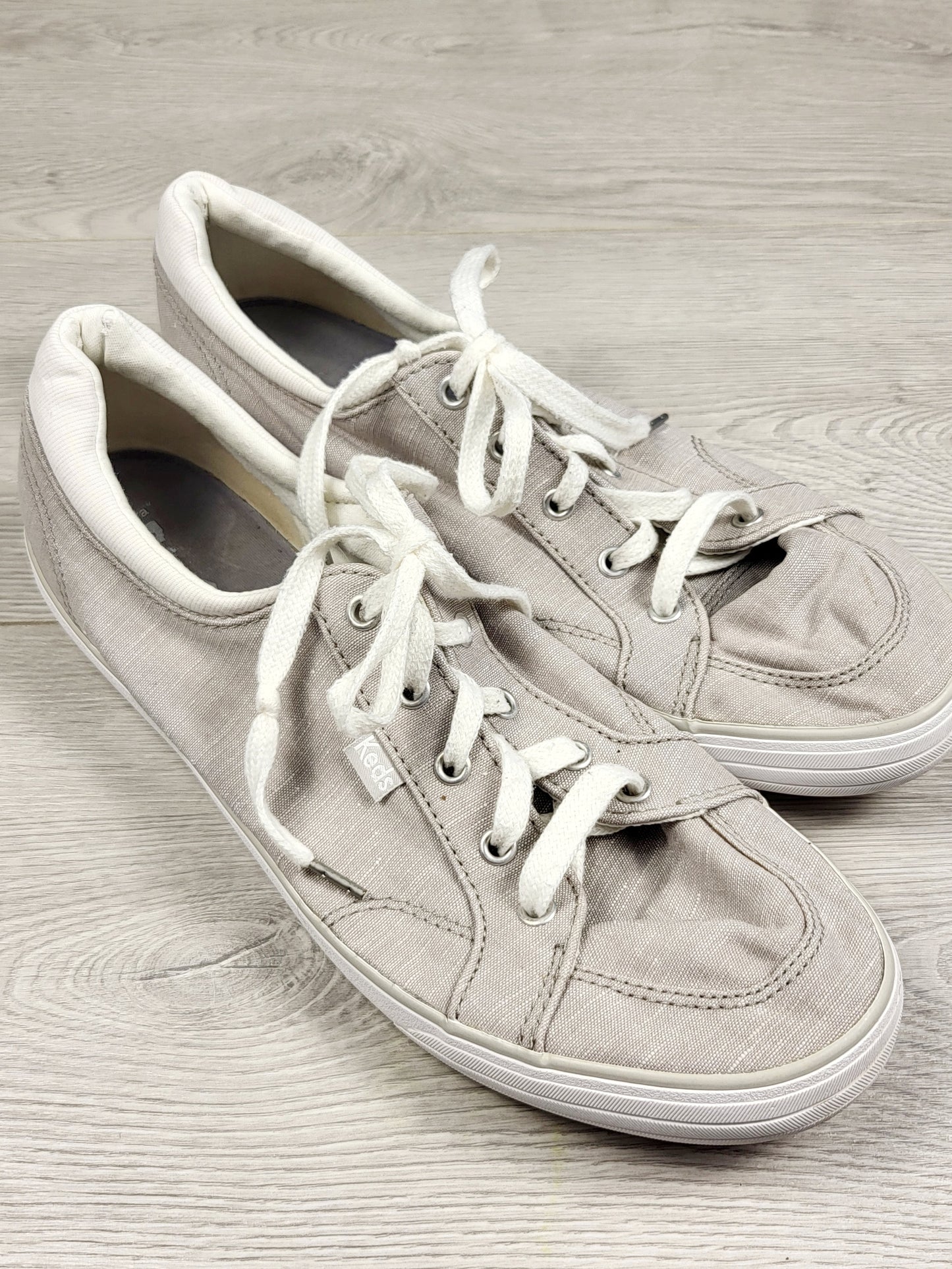 TRCA1 - Keds grey chambray lace up shoes. Size 10