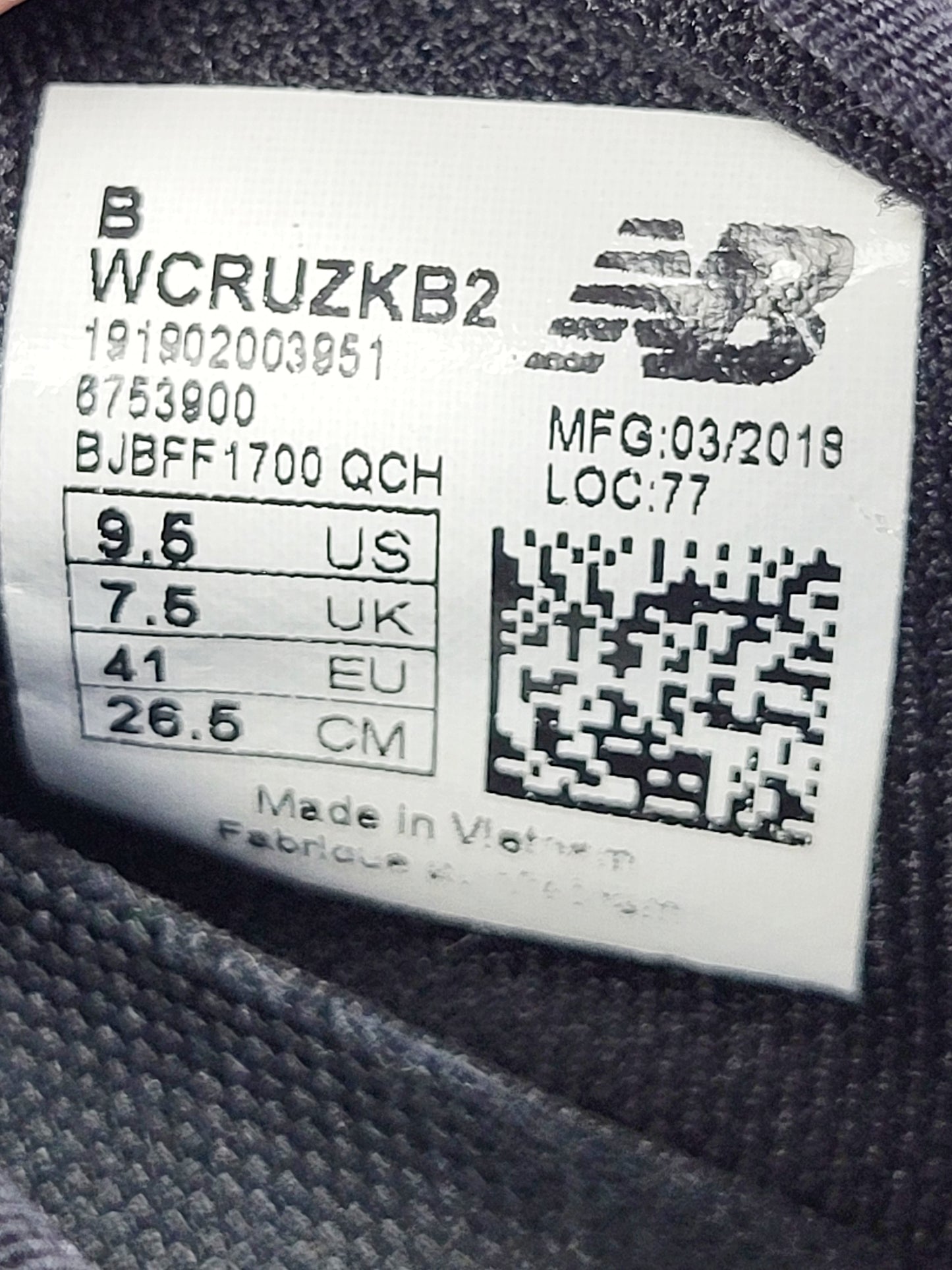 TRCA1 - New Balance Fresh Foam Cruz v2 Knit Running Shoes. Size 9.5