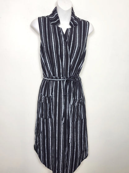 TRCA1 - Le Chateau black striped belted wrap dress. Size medium