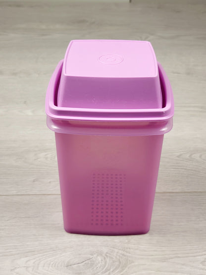 SPMP1 - Tupperware large "Pick a Deli" food storage container