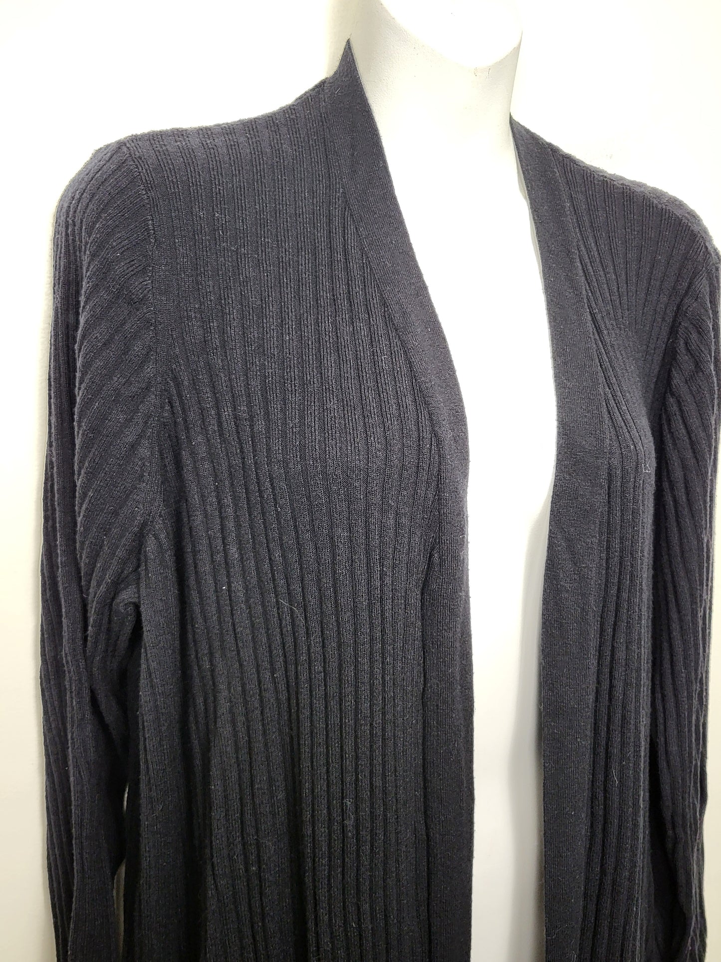 SPMP - Reitmans black rib knit long open cardigan sweater. Size 3X