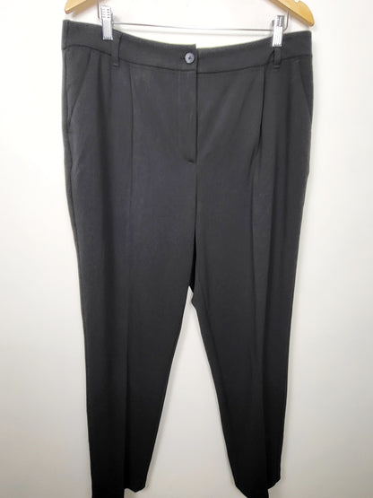 SPMP - Reitmans black straight leg dress pants. Size 16