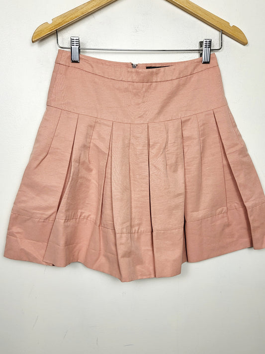 JLMB2 - BCBGMAXAZRIA peachy-pink pleated skirt. Size XS