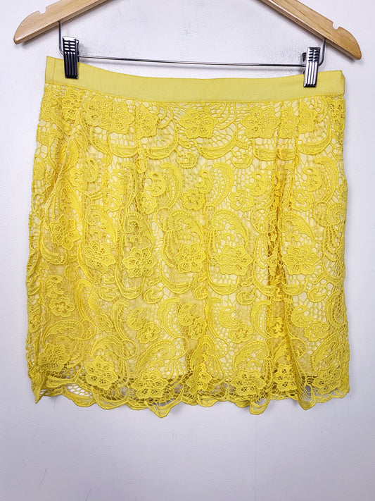 JLMB2 - NEW - Club Monaco canary yellow lace crochet midi skirt. Size 10