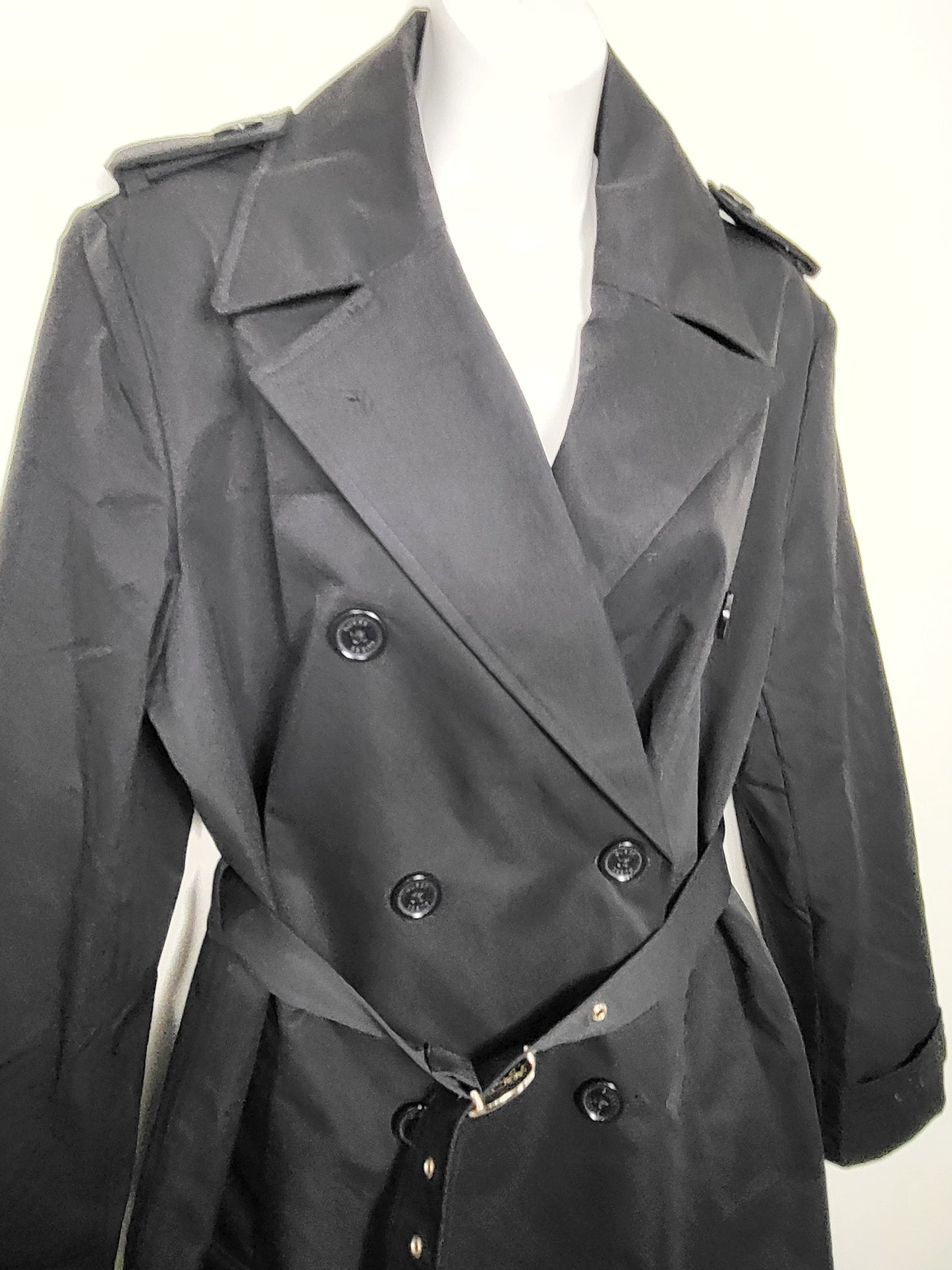 JLMB2 - Guess black double breasted belted trench coat. Size medium