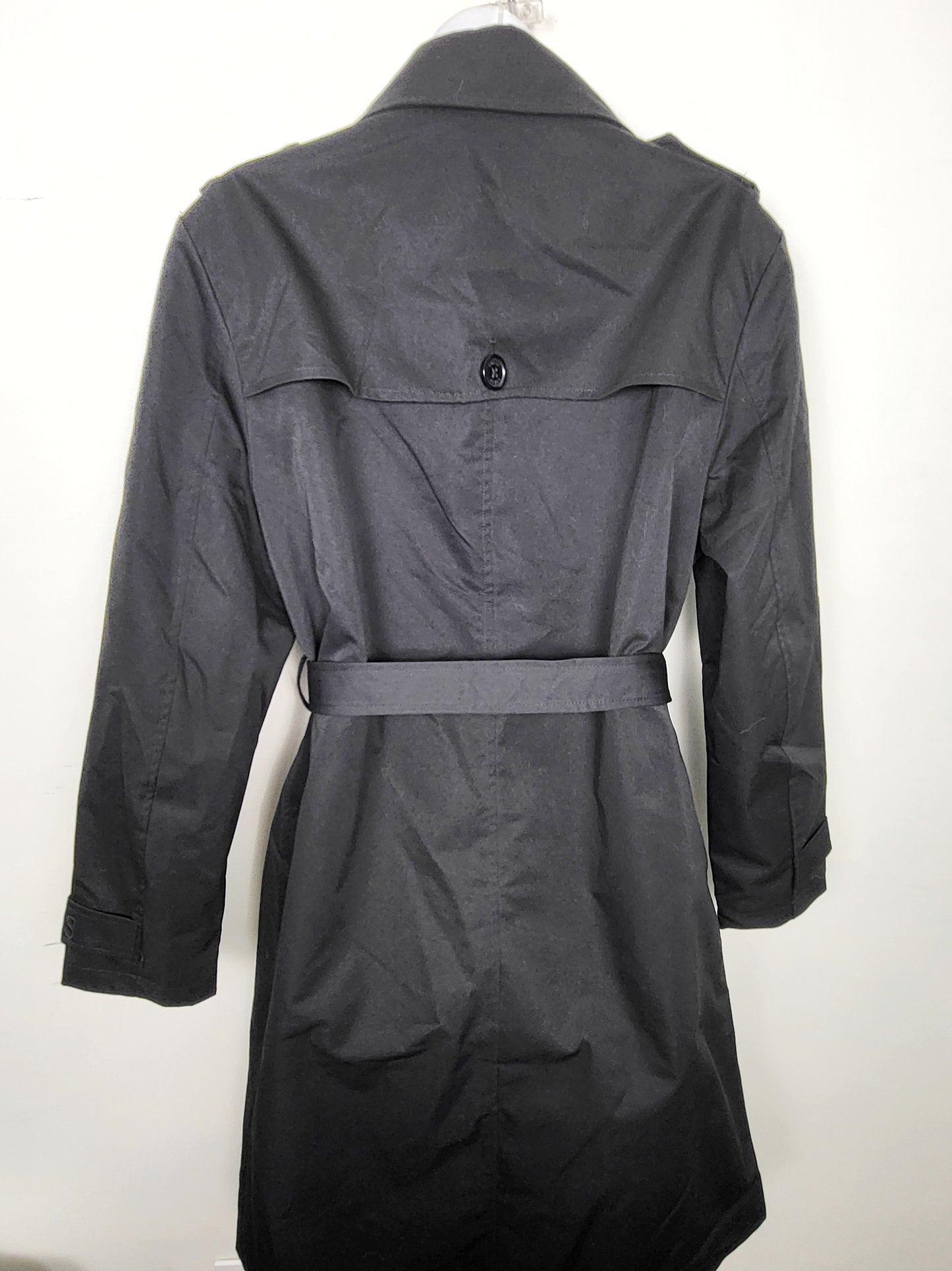 JLMB2 - Guess black double breasted belted trench coat. Size medium