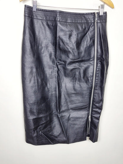 JLMB2 - Guess Loretta Faux-Leather Skirt. Size large