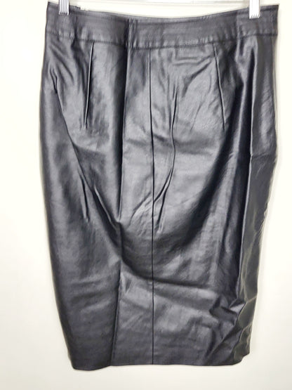 JLMB2 - Guess Loretta Faux-Leather Skirt. Size large