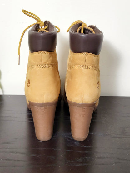 JLMB3 - Timberland Women's Allington Mid Lace-Up Boot. Size 8