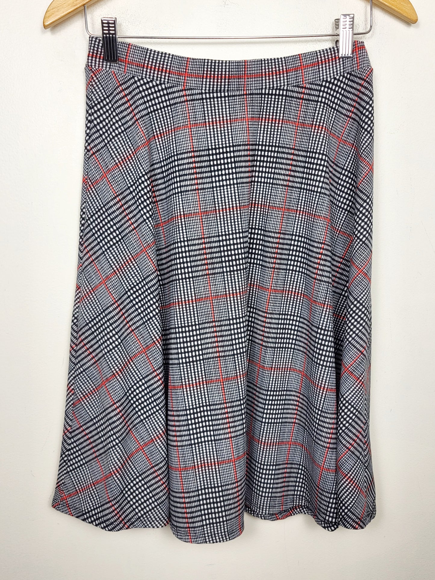 CHSP2 - Faith and Joy plaid fit 'n flare skirt. Size medium