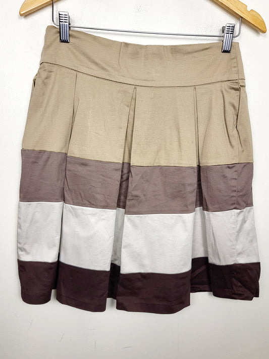 CHSP2 - Urban Behavior pleated colour block high waisted skirt. Measures as a medium