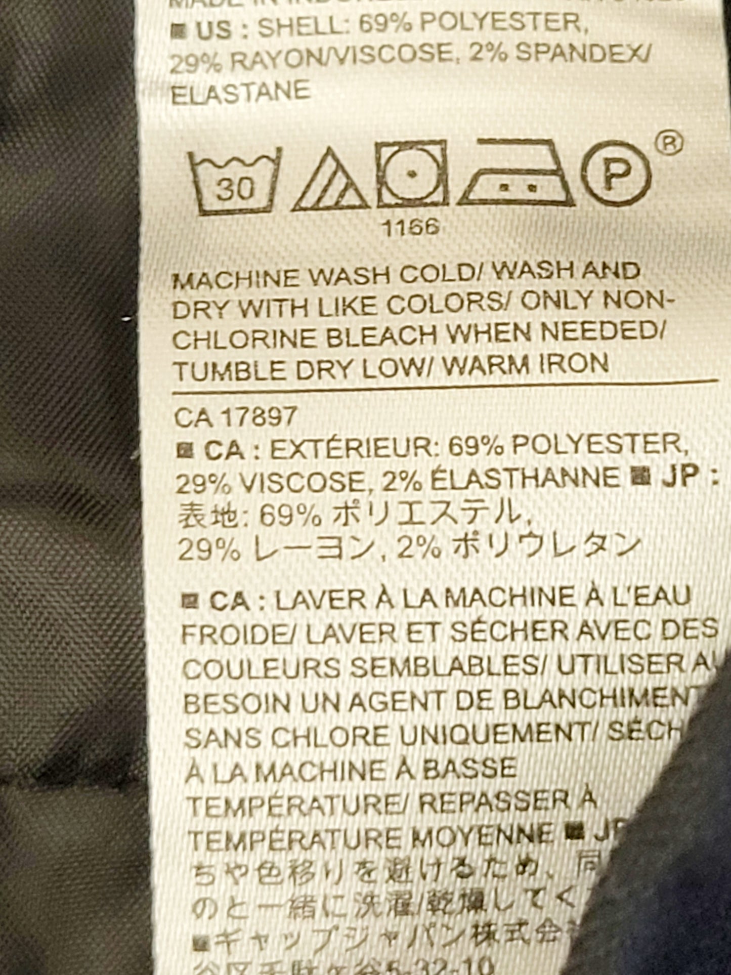 CHSP2 - Banana Republic Factory black "Ryan" curvy fit straight leg trousers. Size 6 (size bigger)