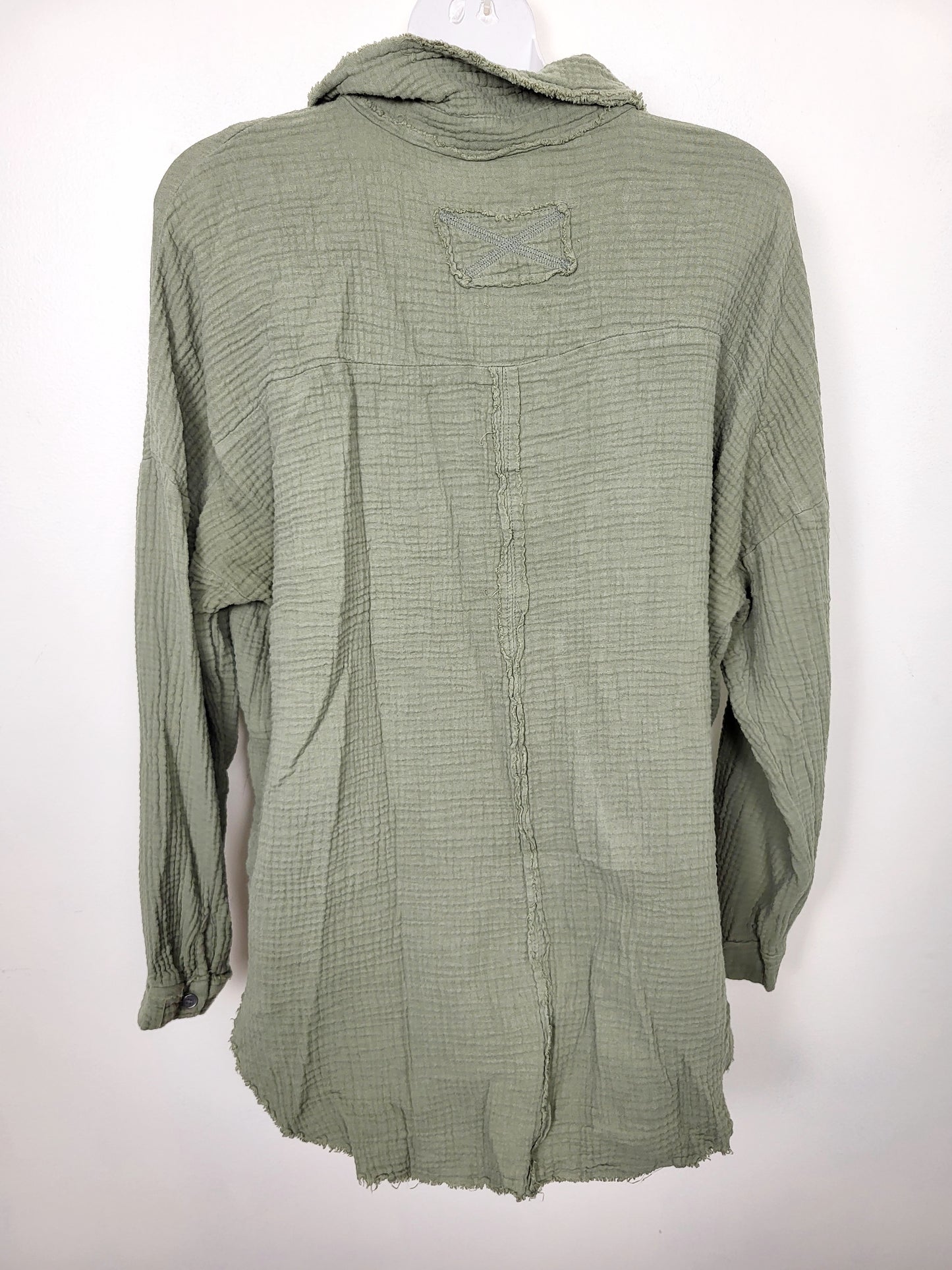 BRNA - Zenana green double knit gauzy button down top with raw edge hem. Size large
