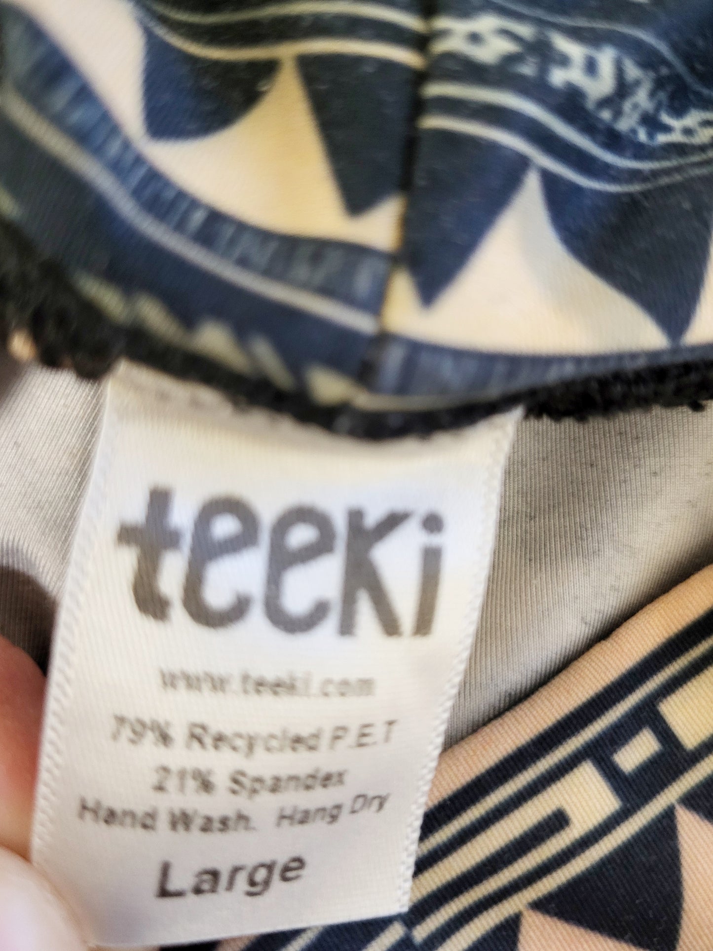 BRNA - Teeki moon flower patterned leggings. Size large