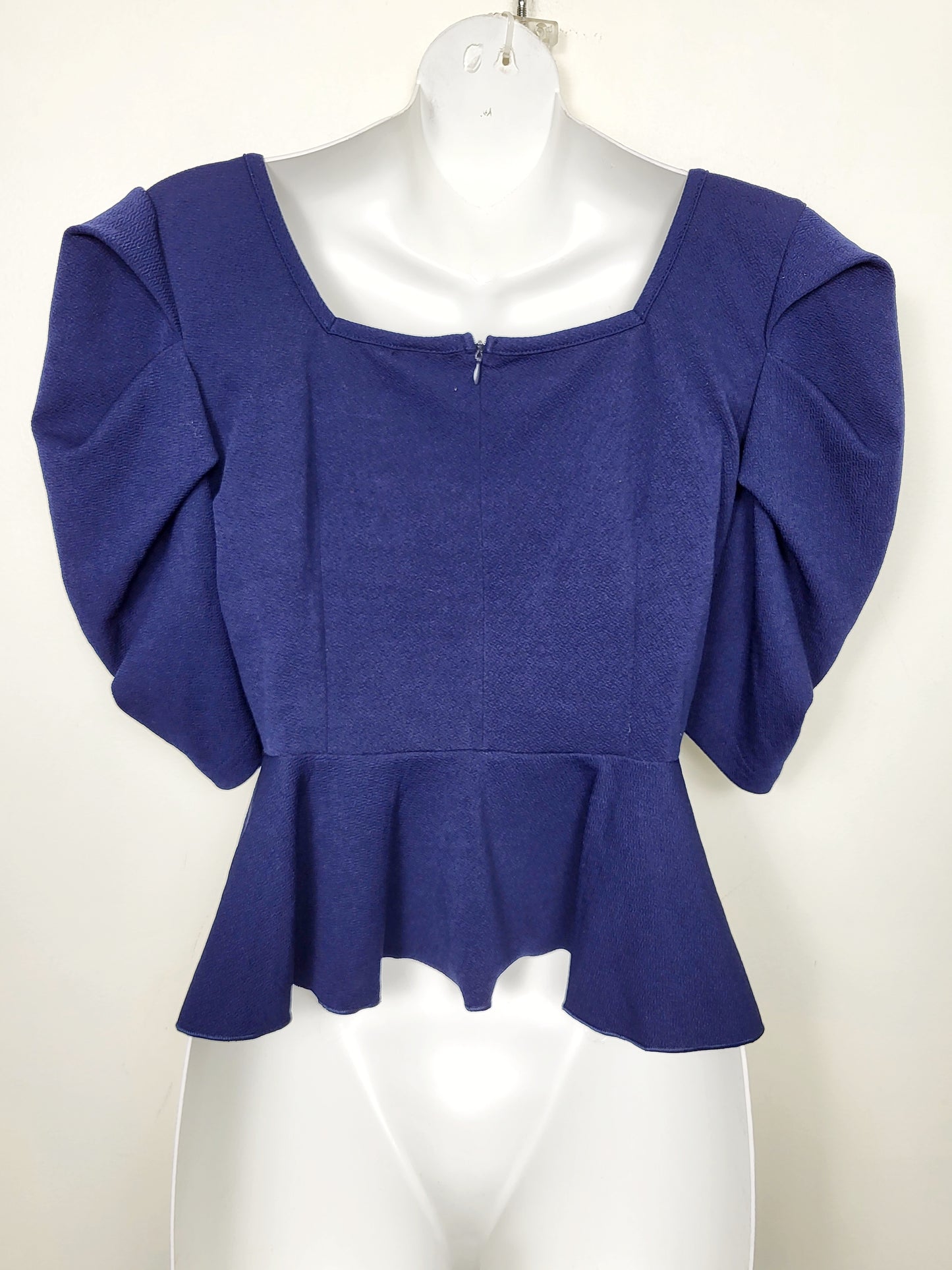 CHSP3 - Illi London navy puff sleeve peplum top. Size medium