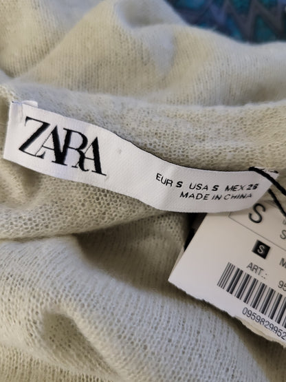 NEW - Zara lightweight sweater. Size small