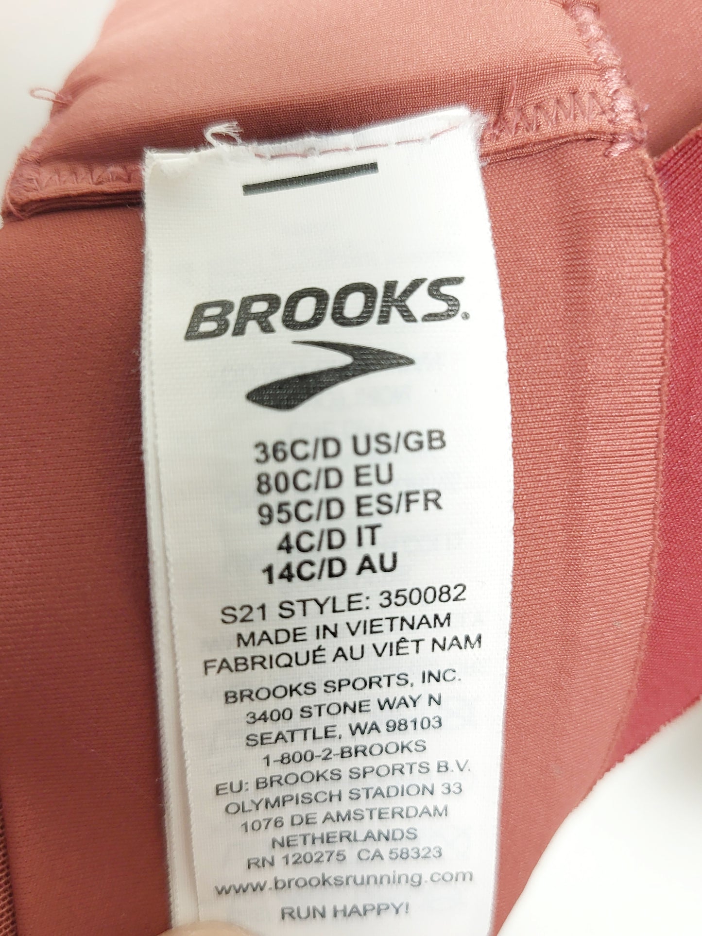 Brooks terracotta Interlace run / sports bra. Size 36C/D