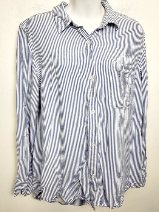 Aritzia Sunday Best blue striped button down rayon top. Size large