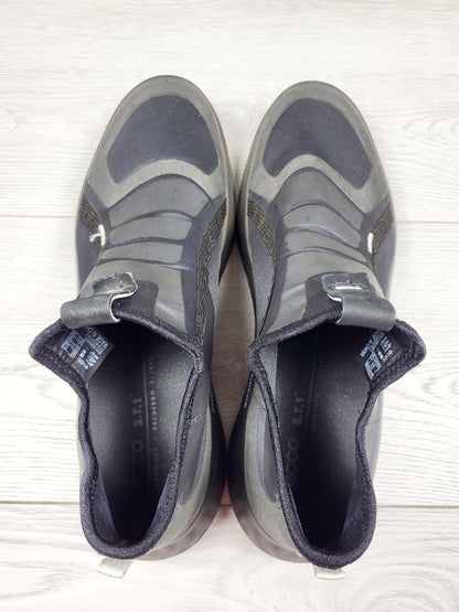Ecco black slip-on waterproof sneaker. Men's size 10-10.5