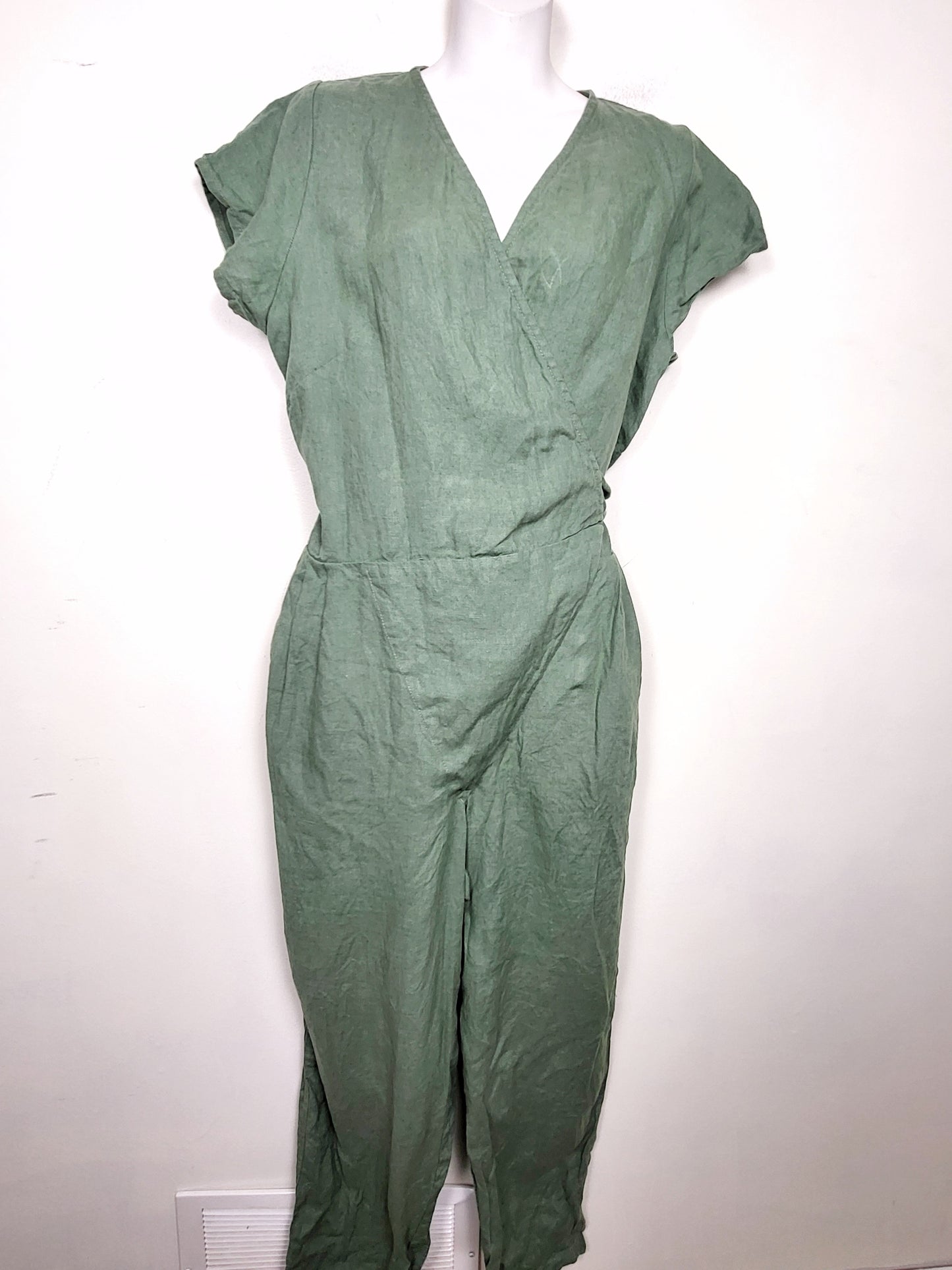 Not Perect Linen wrap style "Margaret" linen jumpsuit. Size large