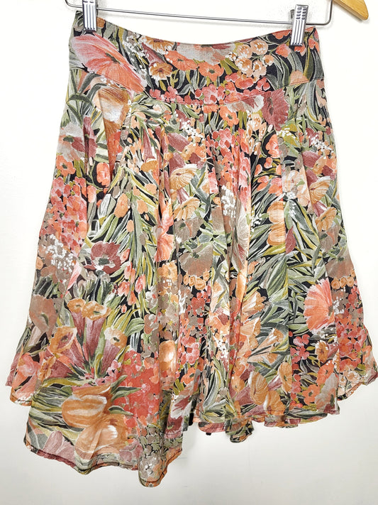 Le Chateau vintage floral print skirt. Size 5