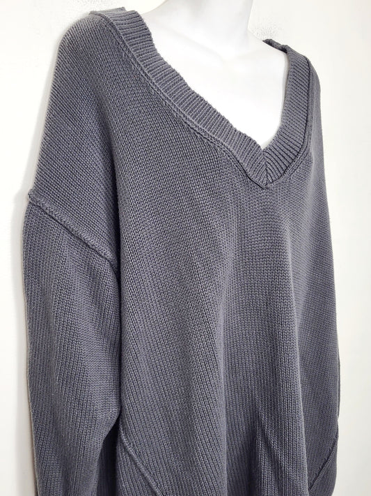 American Eagle grey v-neck oversized sweater. Size XL