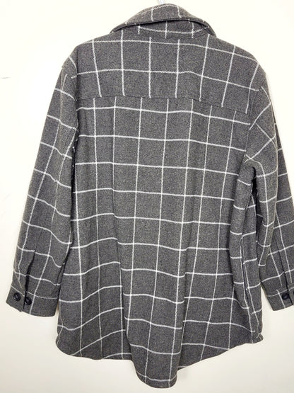 NEW - Tilley grey plaid button down shirt jacket. Size XL
