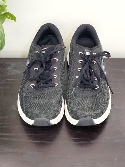 Skechers Women's Rich Vision Arch Fit 2.0 Knit Sneakers. Size 9