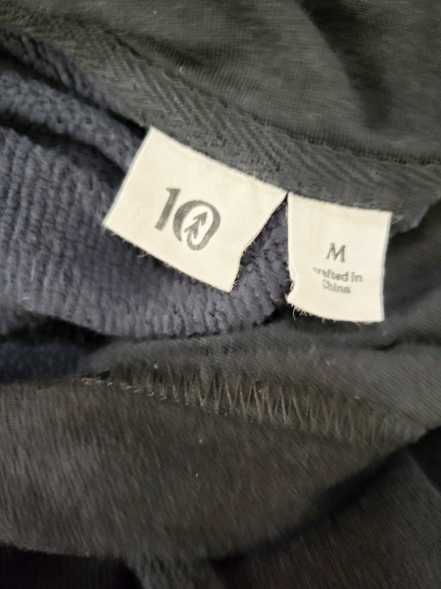 Tentree black mountain logo pullover hoodie. Men's medium / ladies large