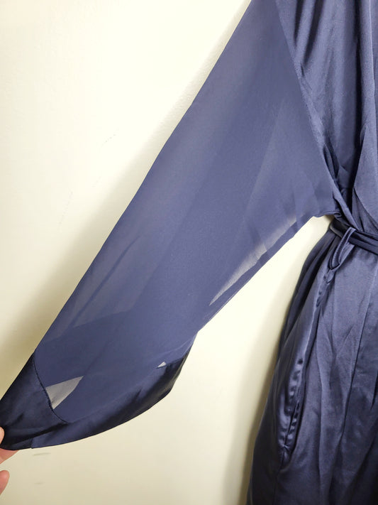 La Vie en Rose navy belted robe. Size large