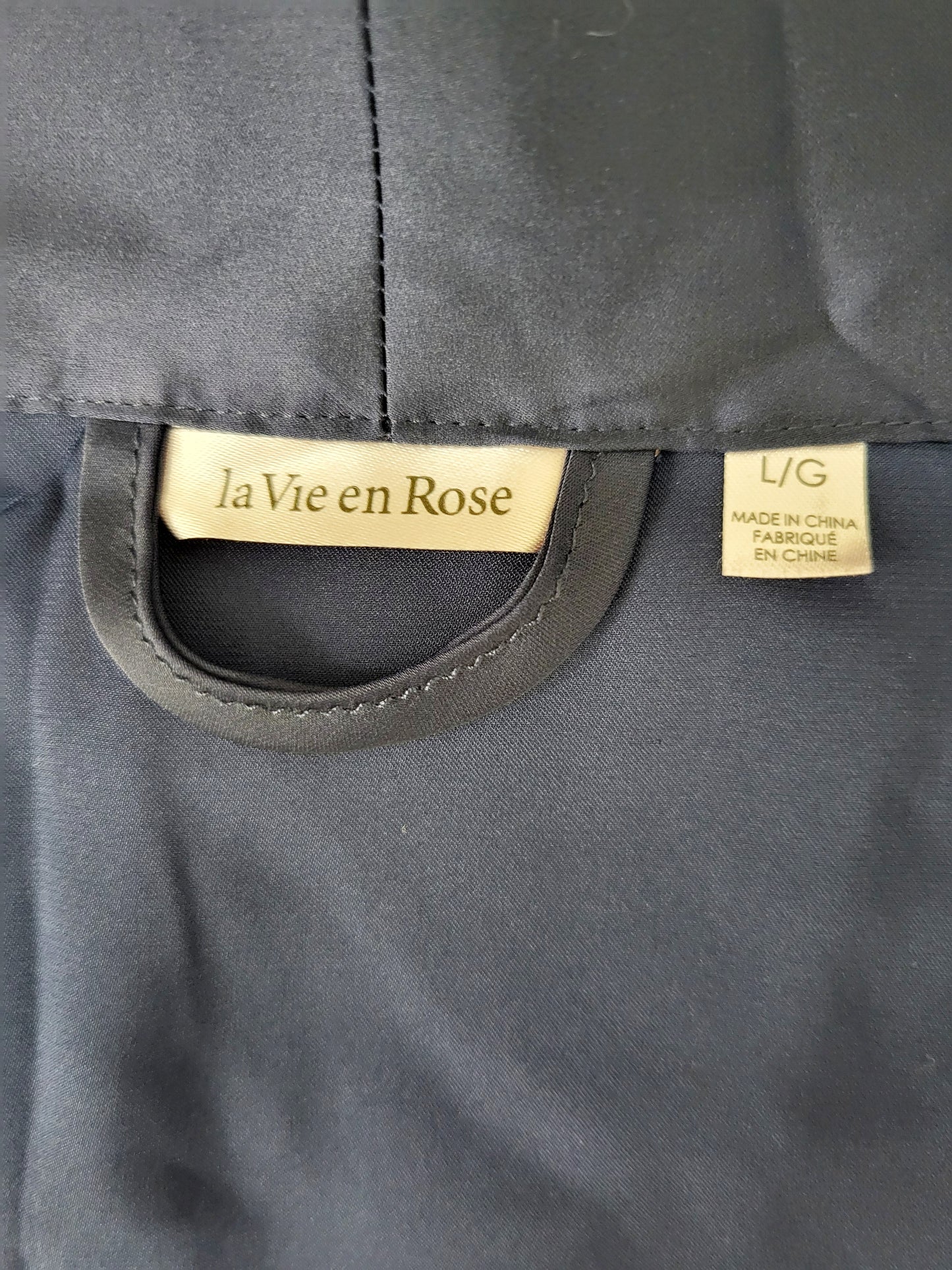 La Vie en Rose navy belted robe. Size large