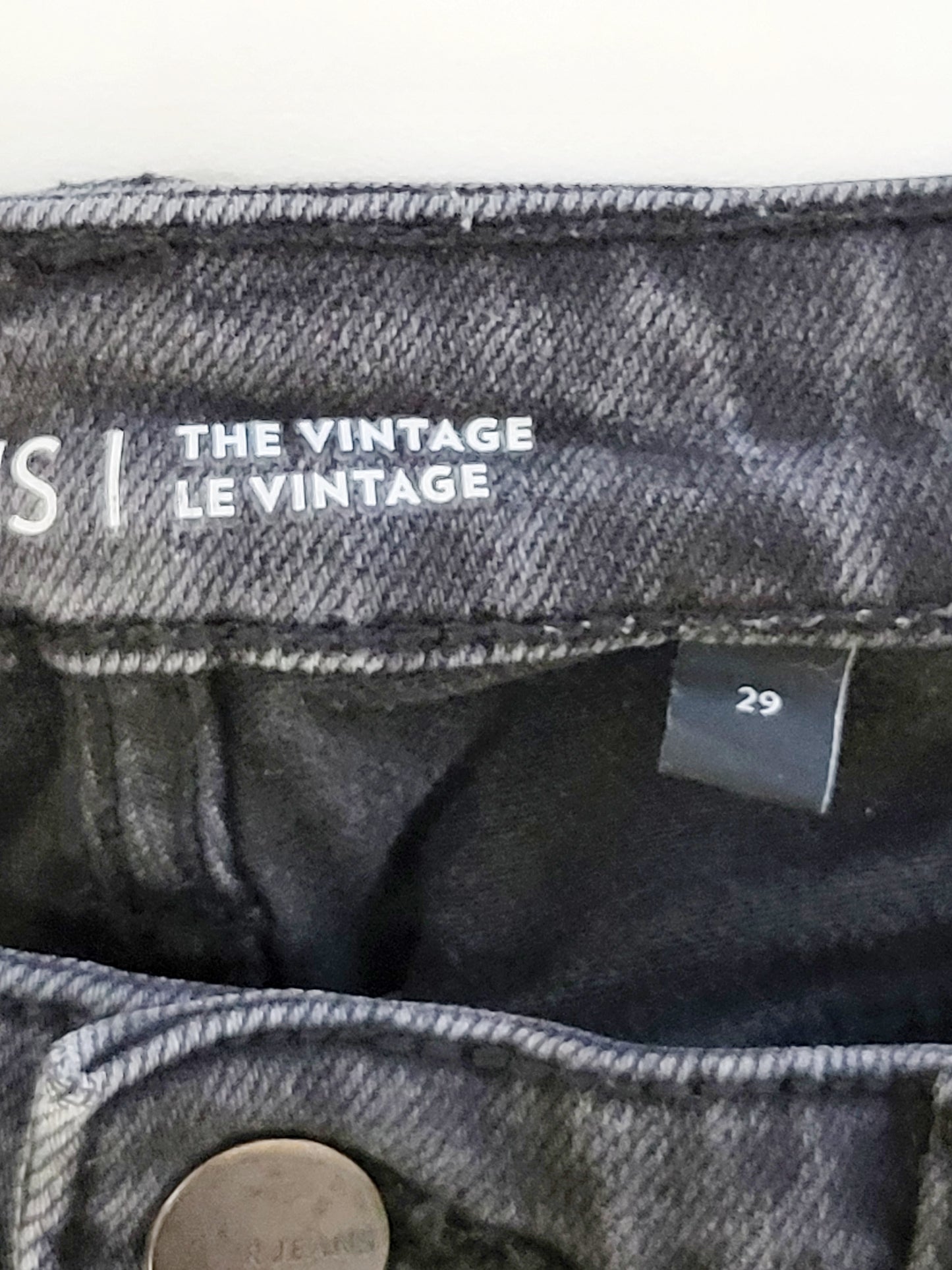 R Jeans (Reitmans) black "The Vintage" jeans. Size 29