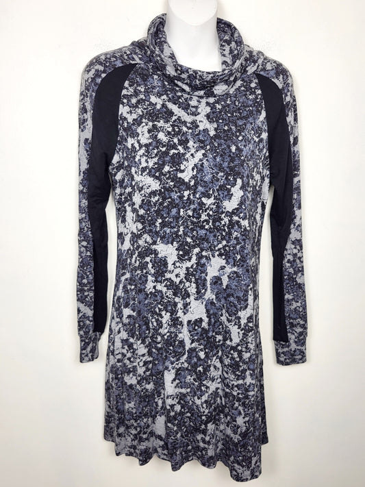 Pieces by Kensie black and grey abstract knit cowl neck dress. Size smal