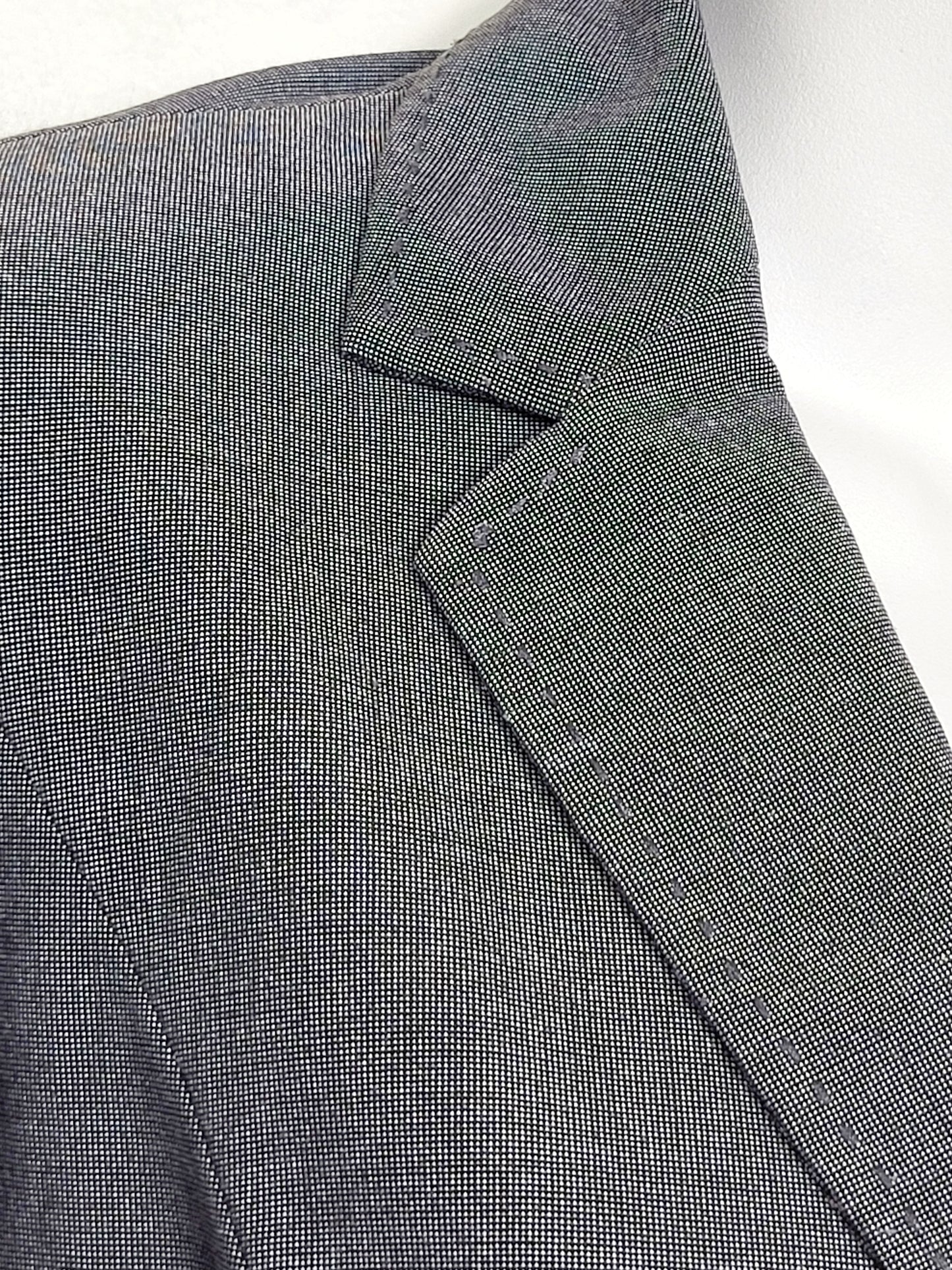 Papaya Tailoring grey single breasted blazer. Size 8 (measures as a small)
