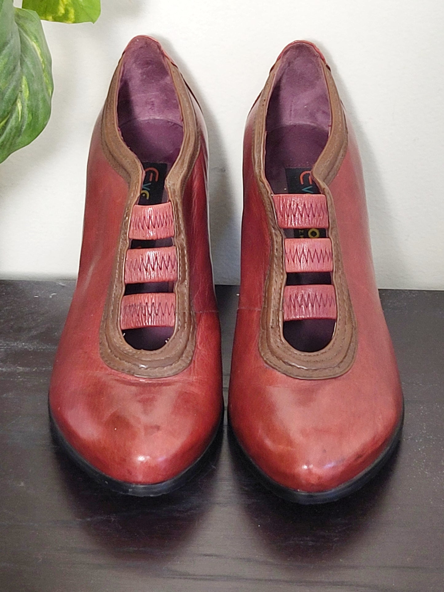 Everybody by BZ Moda red leather heeled booties. Size 37 (US size 6.5)